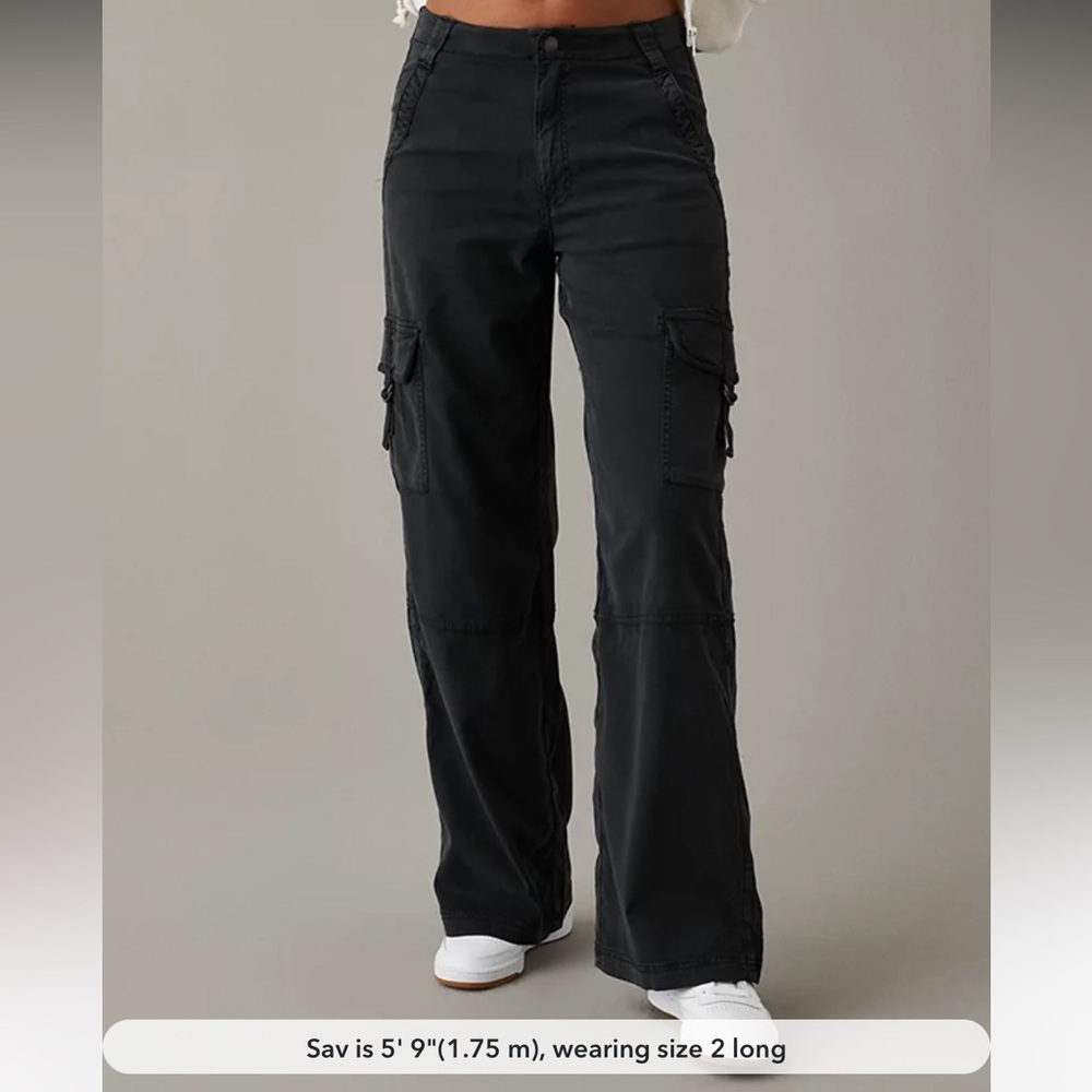 000 “short” black AE cargo pants